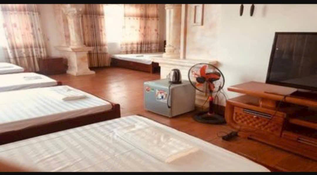 Bán gấp Khách sạn 1094m2, mt20m, 6T, 32 tỷ, Sóc Sơn. - Ảnh 2