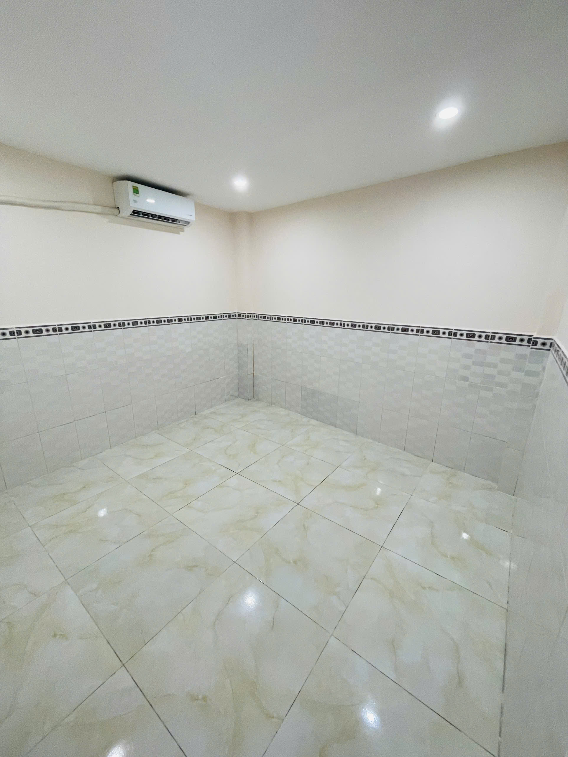 Bán nhà hẻm đường 14 Linh Chiểu gần chợThủ Đức, sổ riêng 48m2 - Ảnh 2