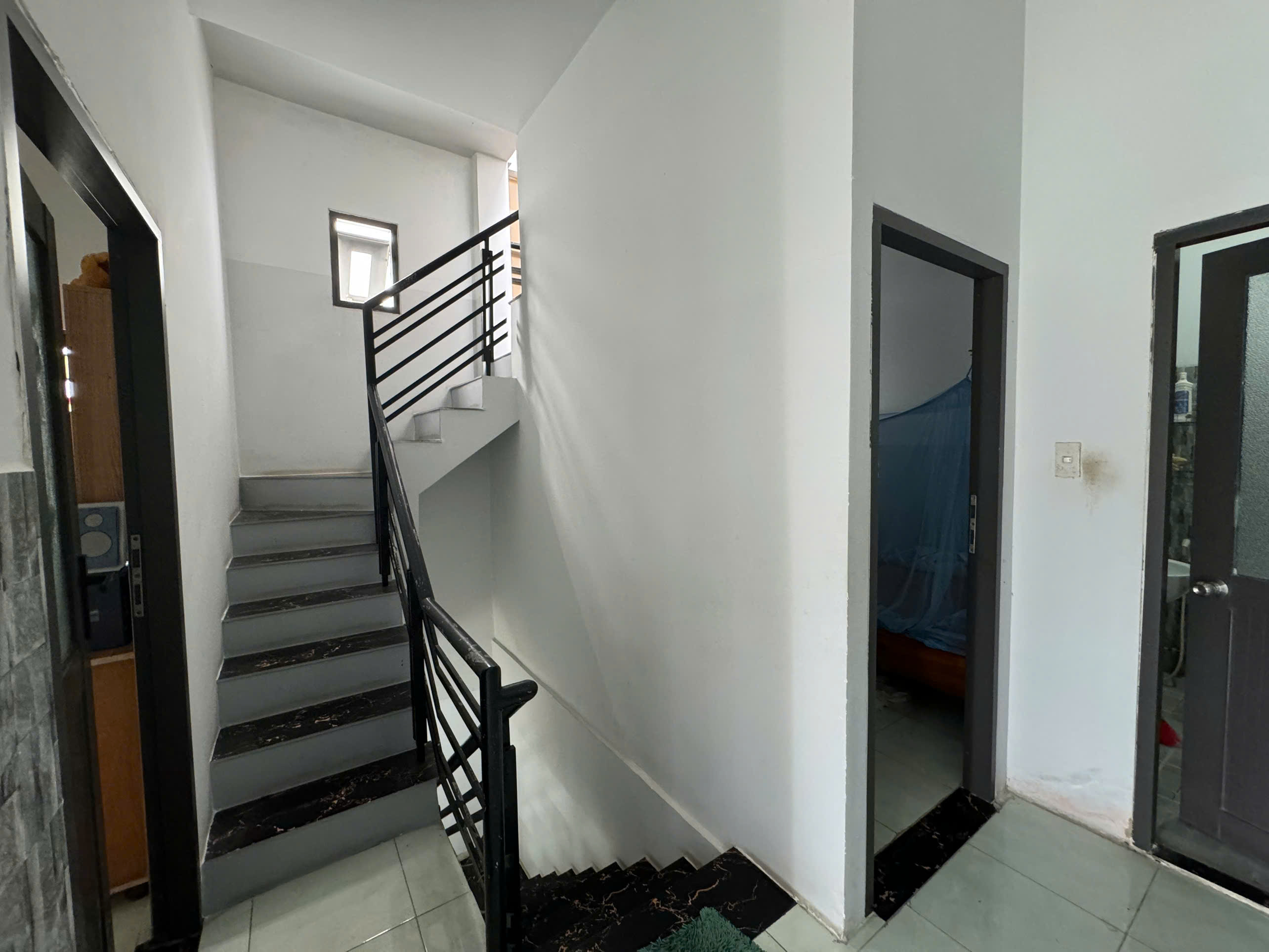 Bán nhà 3 tầng Tttp Biển Nha Trang tại hẻm Mai Xuân Thưởng , P. Vĩnh Hải ,Nha Trang , Khánh Hoà - - Ảnh 4
