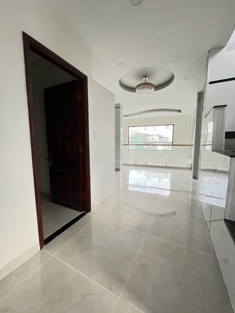 Bán nhà 2 Mặt tiền Lương Thế Vinh - Lũy Bán Bích, DT: 6/10x13.5m, 4 tầng, 15.6 tỷ - Ảnh 2