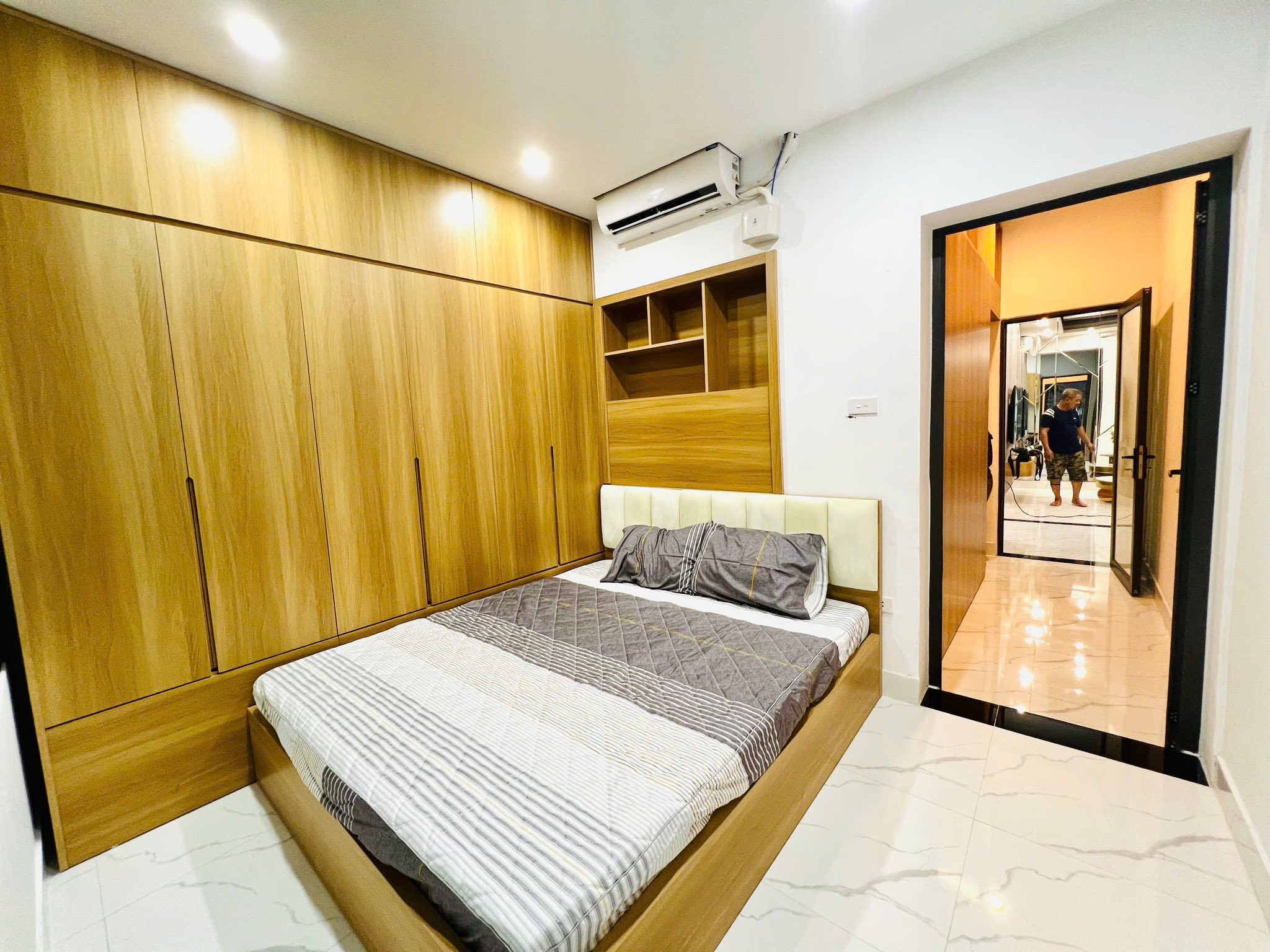 💥Tầng 2 TT Nguyễn Khánh Toàn 65m 2PN riêng, Nội thất đẹp, Ô tô vòng quanh, 3.98 Tỷ - Ảnh 2