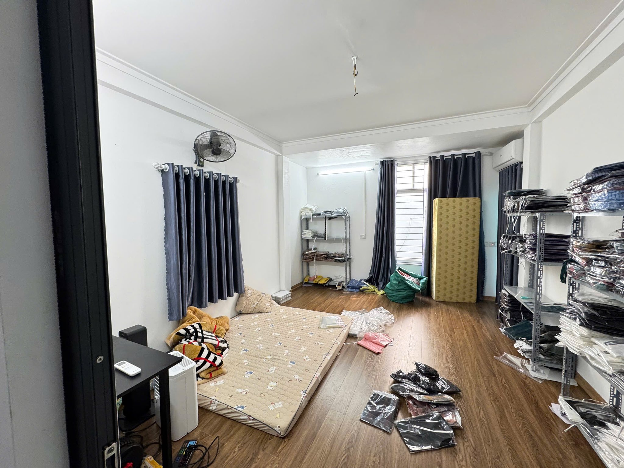Bán Nhà Tôn Thất Tùng 45m2, 6T Thang Máy. Ngõ Thông Ba Gác 9.45 Tỷ - Ảnh chính