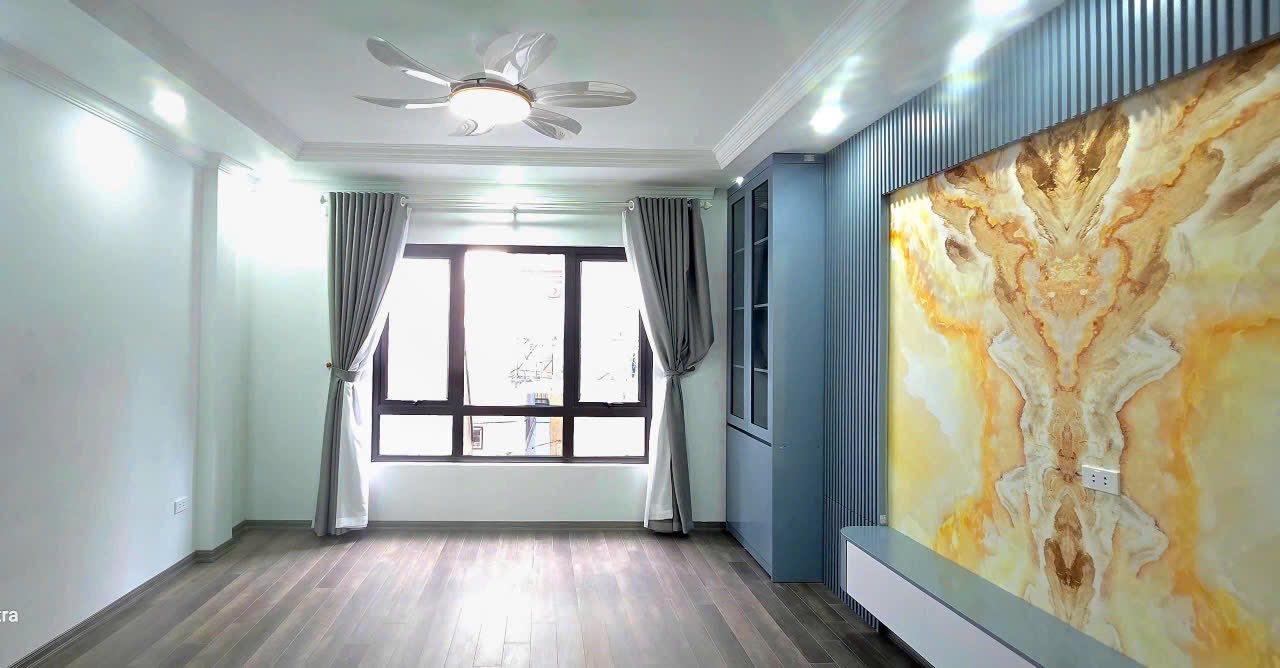 VIP nhà đẹp ngõ Giáp Bát, giá 8.6 tỷ, hơn 32m2x6T, thang máy, ở luôn - Ảnh chính