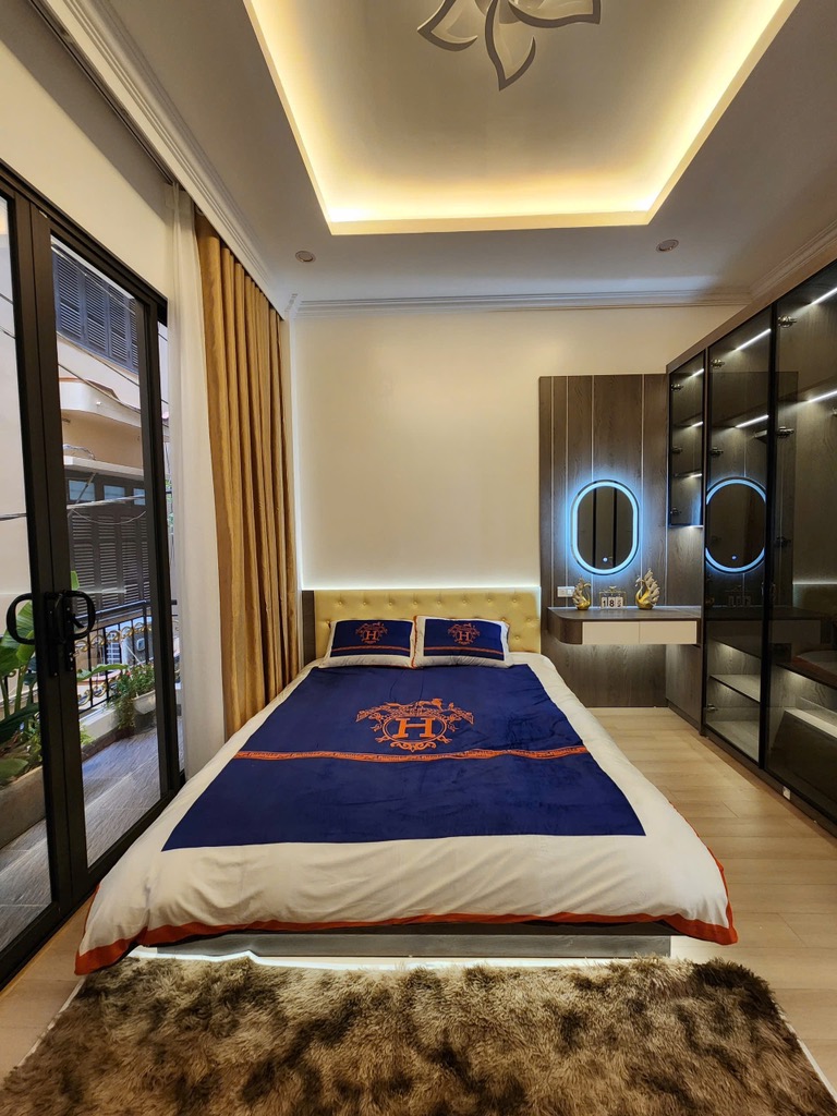 mỏ vang giữa đất quý Thái Hà, ga ra ô tô, thang máy, 2 thoáng, Sân BBQ – sân phơi – mở lối thăng hoa - Ảnh 4