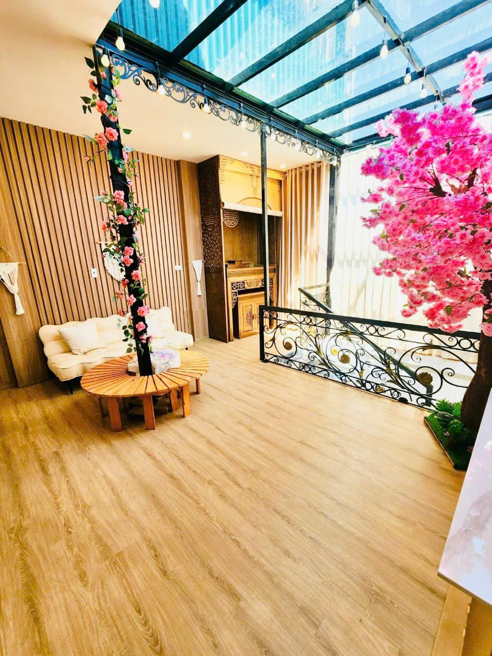 Siêu phẩm Đăng Tiến Đông, nhà đẹp ngất ngây, mang hơi thở cửa giới thượng lưu, vị trí đắc địa, nở - Ảnh chính
