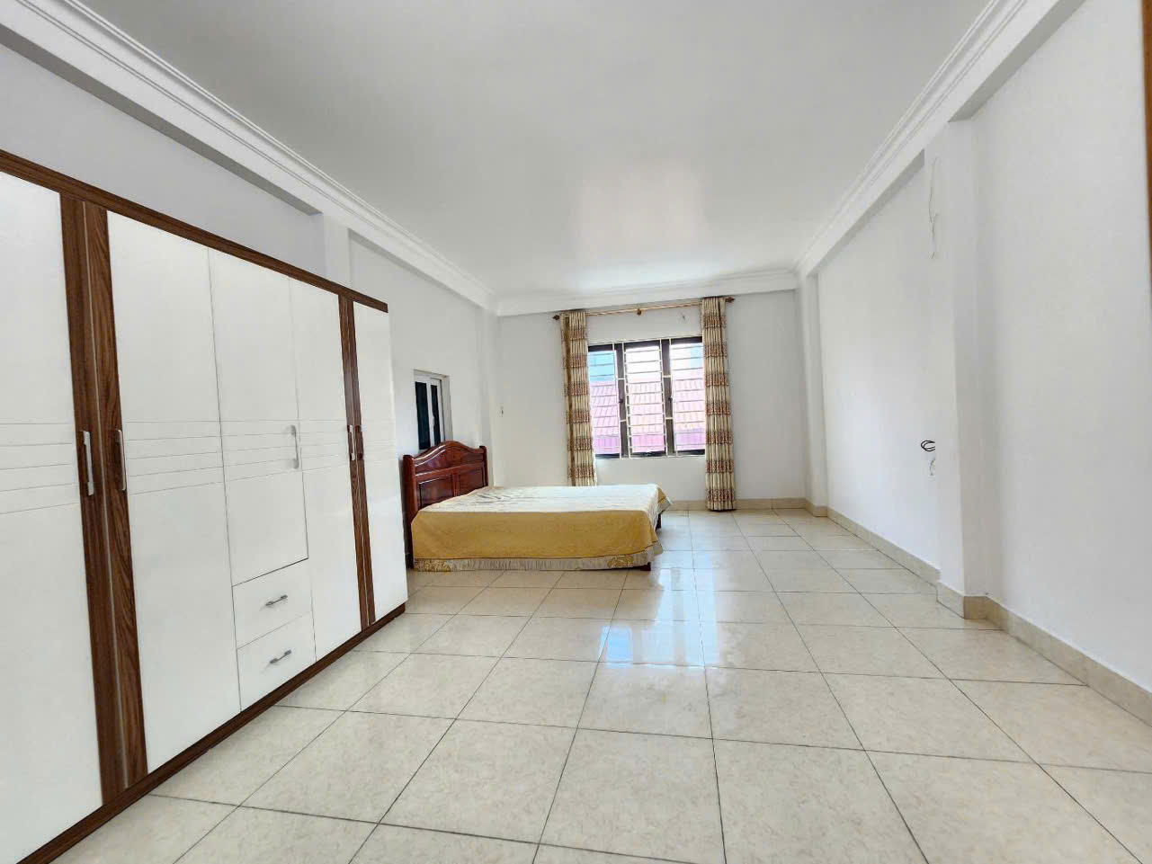 Cần Bán Nhà Nam Dư Lĩnh Nam 42m 5 Tầng 5 phòng Tặng Hết Nội Thất Sổ Đỏ - Ảnh 4
