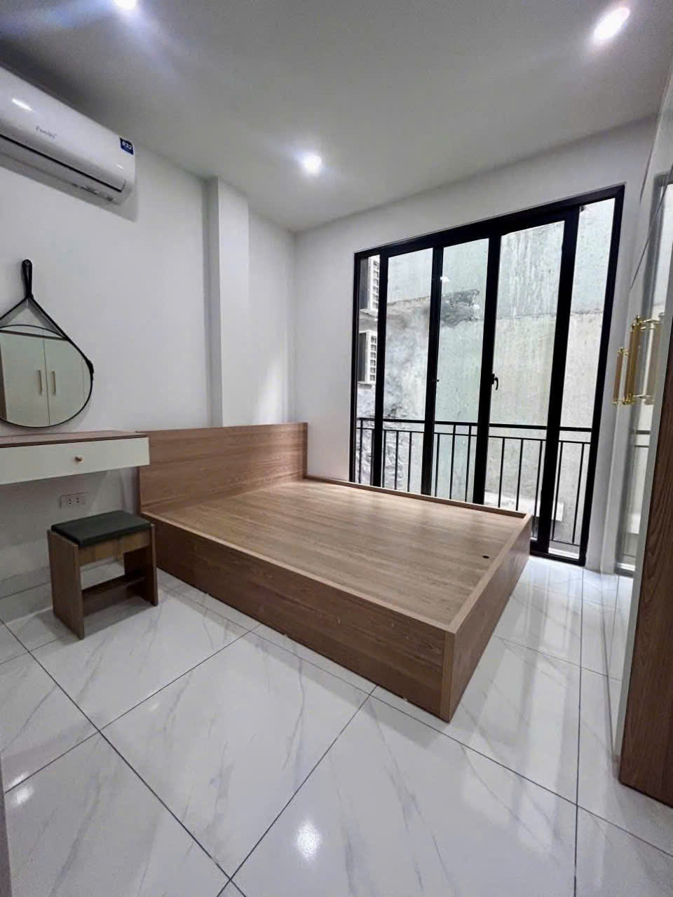 Toà căn hộ cho thuê Phú Đô 40m2 6 tầng 10 phòng giá chỉ 8 tỷ 25 tỷ quá rẻ - Ảnh 4
