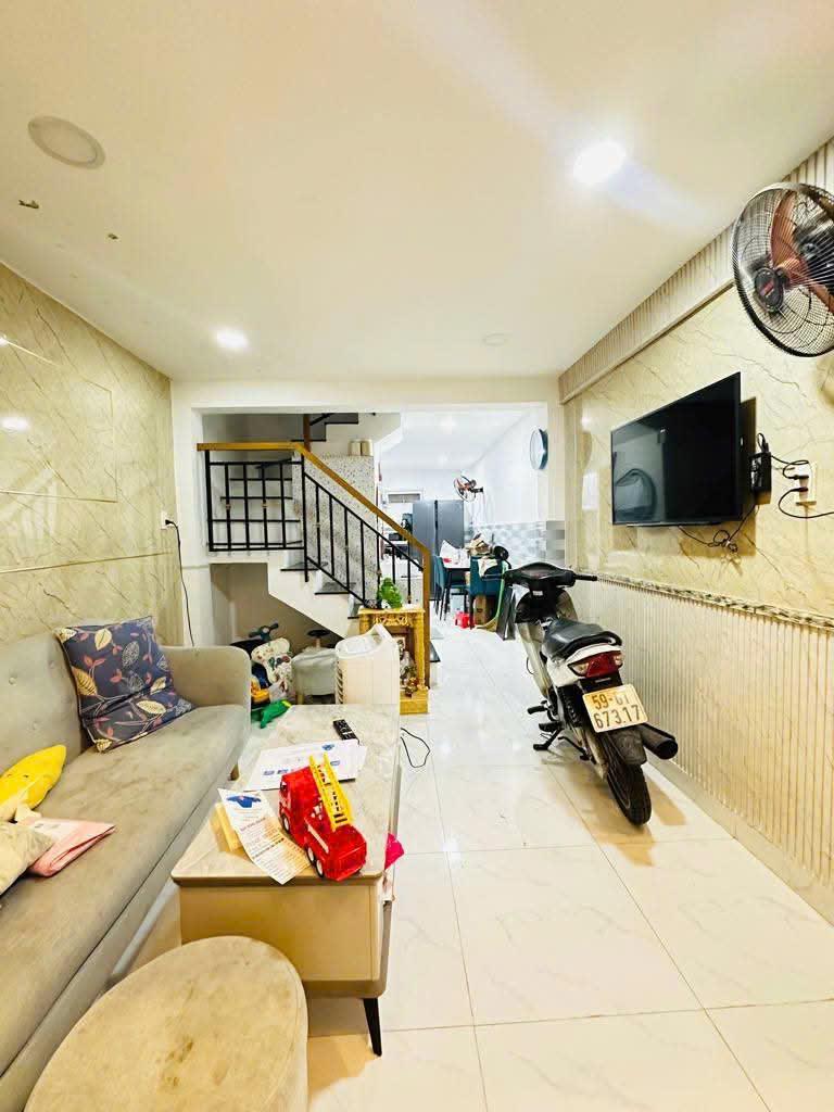 --Bán nhà HXH Trường Chinh, phường 13, Tân Bình; (4,2*16) 2 tầng - 7,5 tỷ - Ảnh chính