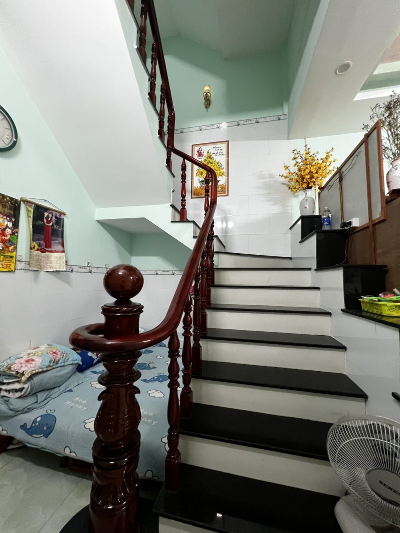 Bán nhà 1 Trệt 2 Lầu Dĩ An,đường xe hơi quay đầu,gần KDL Sinh Thái Hố Lang - Ảnh 3
