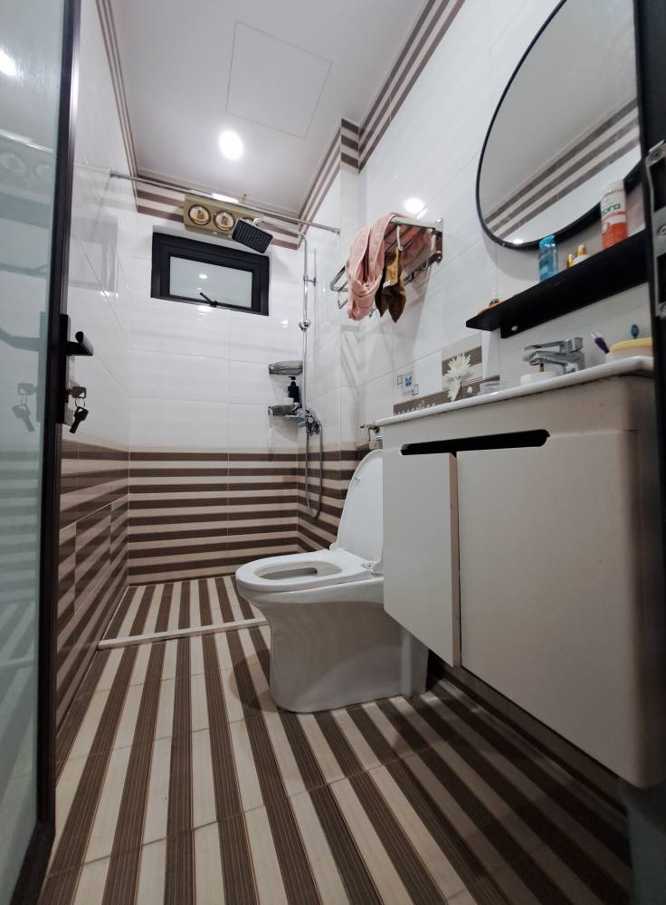 NHÀ MẶT NGÕ PHỐ VIP LÁNG HẠ - LÔ GÓC - KINH DOANH - ĐẸP LONG LANH - Ảnh 1