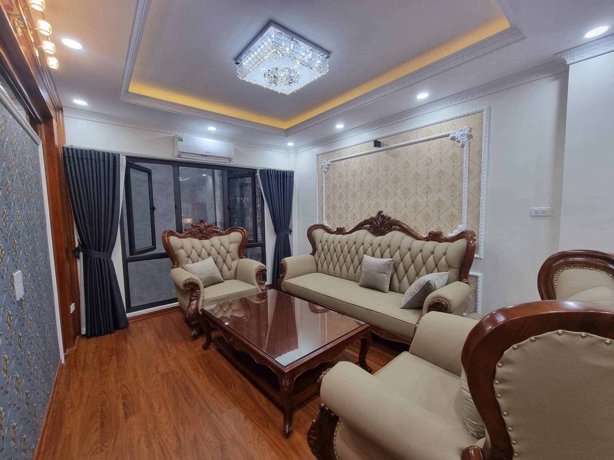 Bán nhà mặt phố Trần Hưng Đạo, Hoàn Kiếm 383m x MT 10m, KD bất chấp, giá 375 tỷ. LH: 0366051369 - Ảnh chính