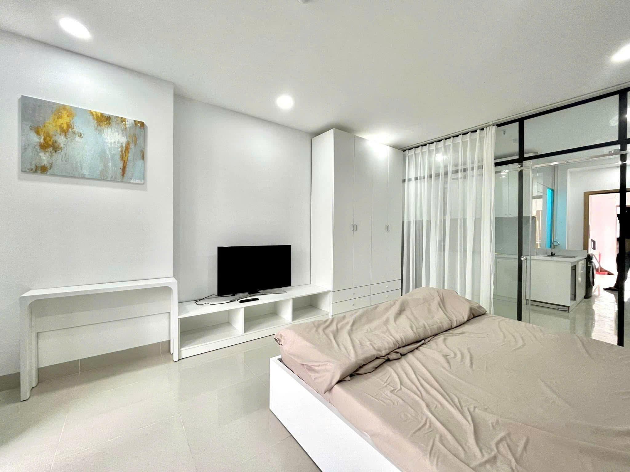 **Bán nhà hẻm xe hơi Lý Thường Kiệt** p7, Tân Bình; căn góc 4 tầng - Ảnh 2
