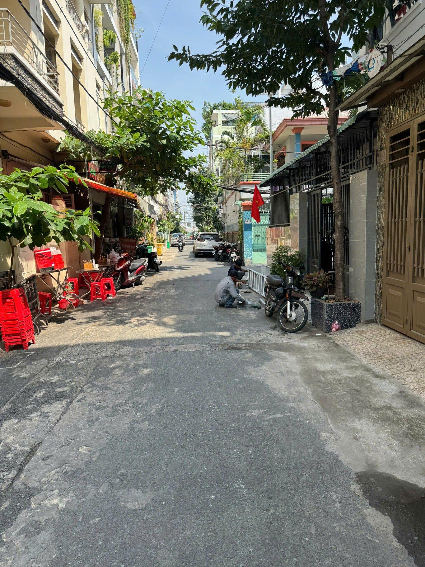 **Bán nhà hẻm xe hơi Lý Thường Kiệt** p7, Tân Bình; căn góc 4 tầng - Ảnh 4