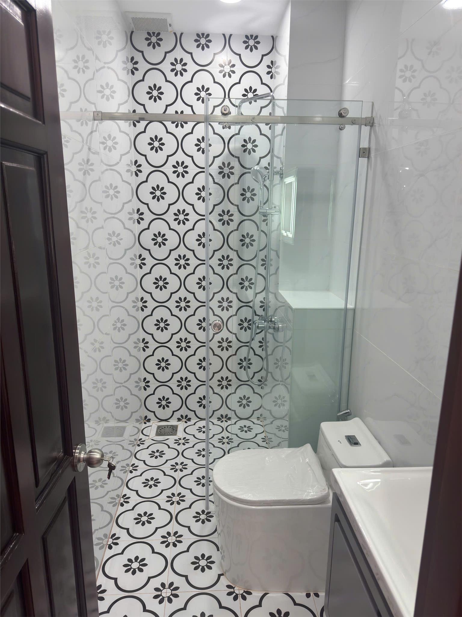 **Bán nhà HXH Nguyễn Thái Bình**, phường 12, Tân Bình (4*13) hơn 11 tỷ - Ảnh 3