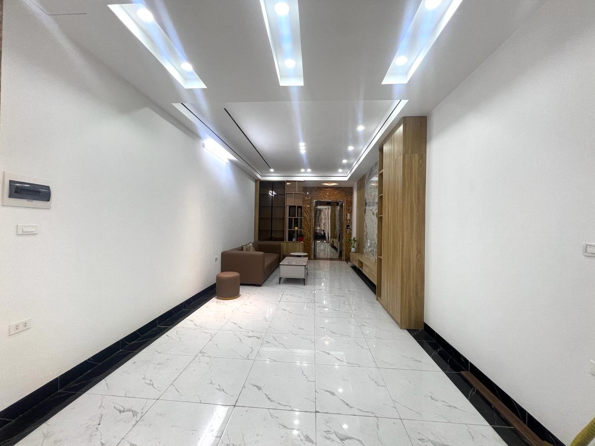 NHÀ MỚi  ĐẸP PHÙNG CHÍ KIÊN - CẦU GIẤY – THANG MÁY - ÔTÔ VÀO NHÀ– 45m2*6T - Ảnh 1