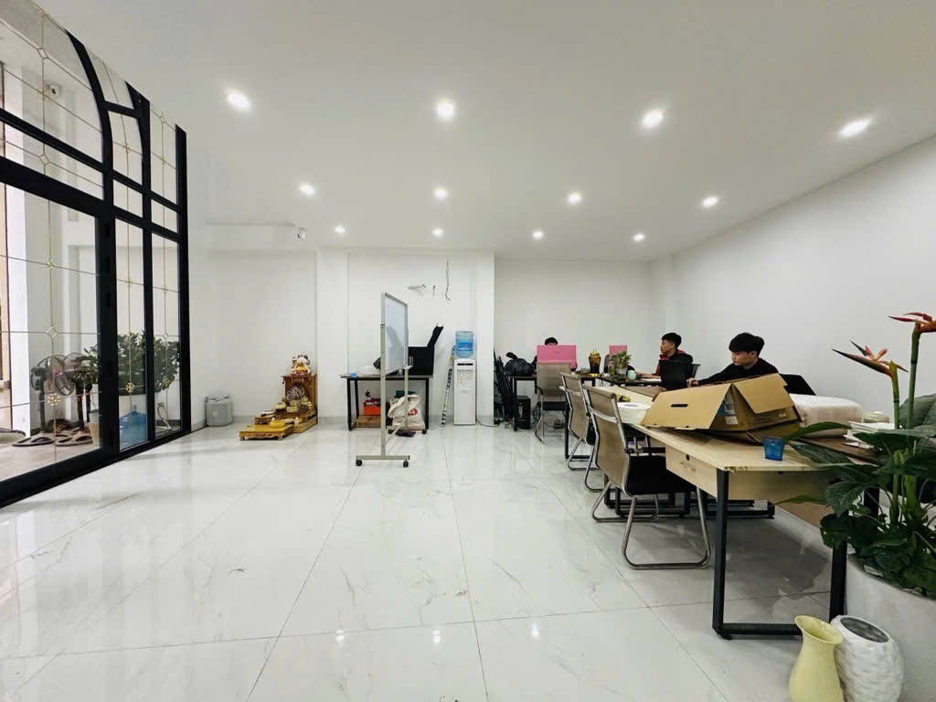 Siêu phẩm Nguyễn Trãi- Ngã Tư Sở, thang máy, kinh doanh, DT 74m2, 8 Tầng, MT 6m, Giá 31 Tỷ - Ảnh chính