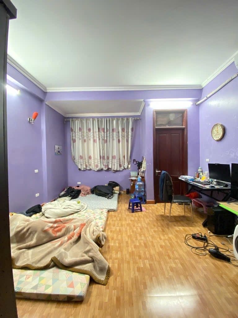 Nhà dân Xuân Đỉnh xây kiên cố, diện tích rộng, sổ đỏ nở hậu - Ảnh 2