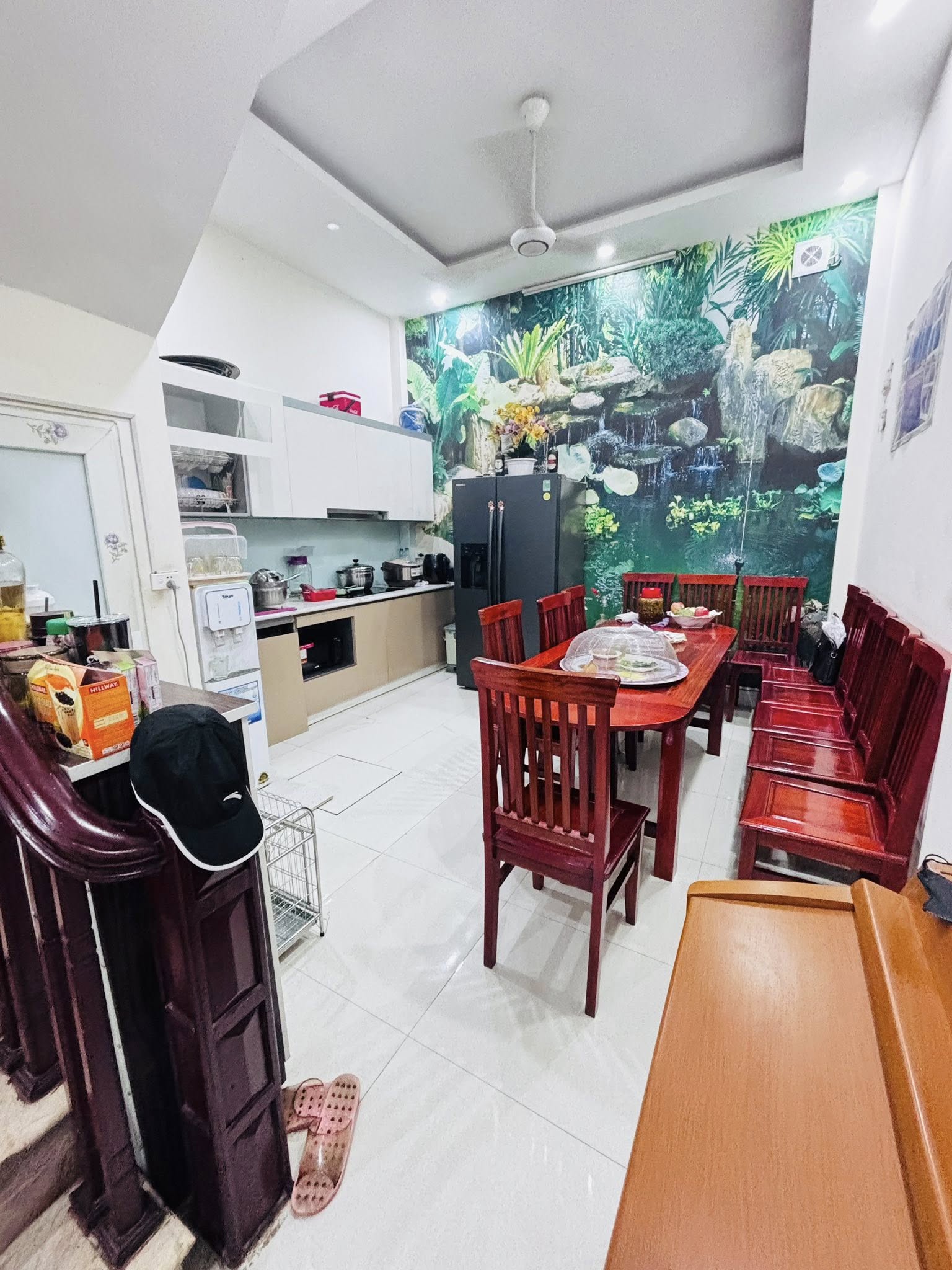 BÁN NHÀ QUAN NHÂN ! NHÀ MỚI 42M 4T MT4,2 M GIÁ 9,8 TỶ <br>NHÀ MỚI NGÕ RỘNG 2.5 M TẶNG FULL NỘI THẤT - Ảnh 3