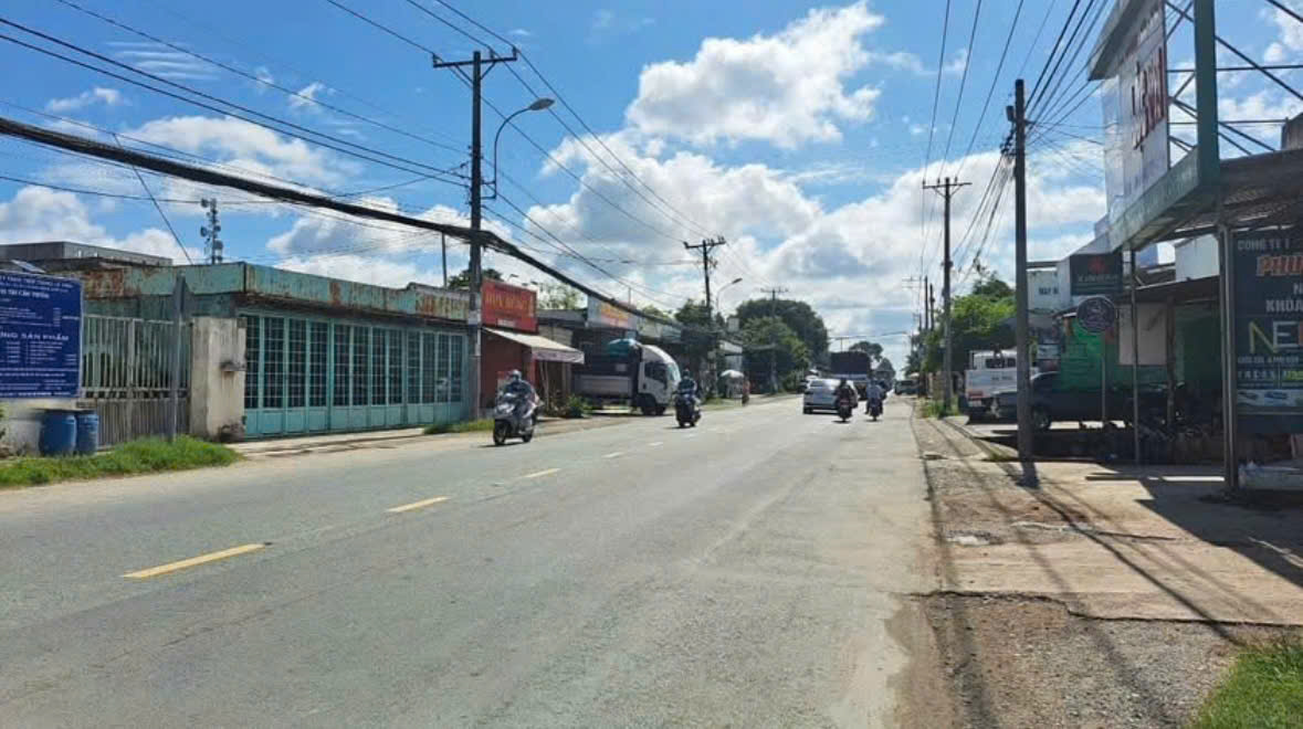 BÁN ĐẤT MT ĐƯỜNG NHỰA 14M PHƯỚC VĨNH AN - SHR CÔNG CHỨNG NGAY - GIÁ CHỈ 2TY8 - Ảnh 2