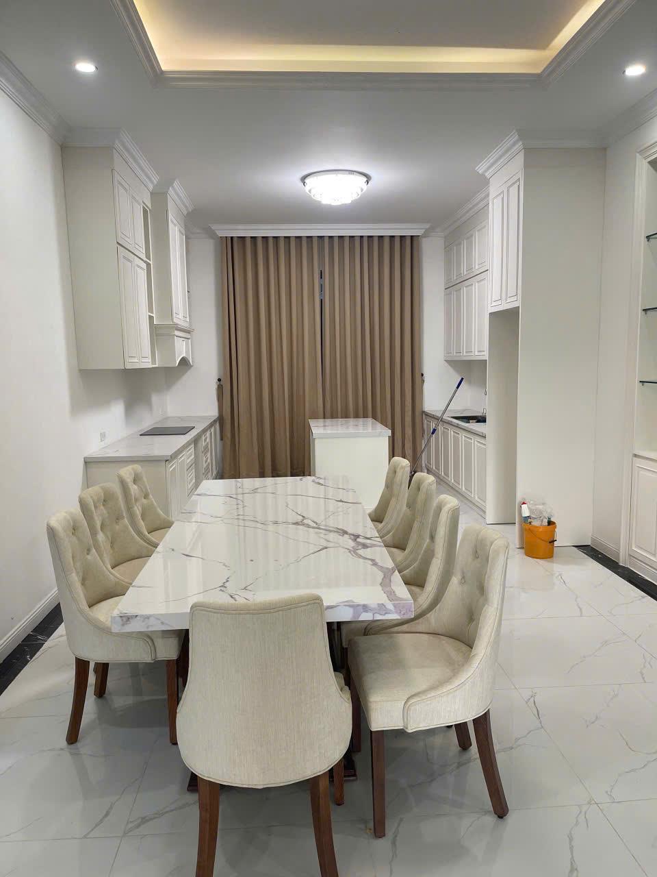 BÁN VILLA 5 PHÒNG MỚI XÂY FULL NỘI THẤT CAO CẤP SÂN VƯỜN RỘNG KHU MĂNG LIN P7 - ĐÀ LẠT - Ảnh 2