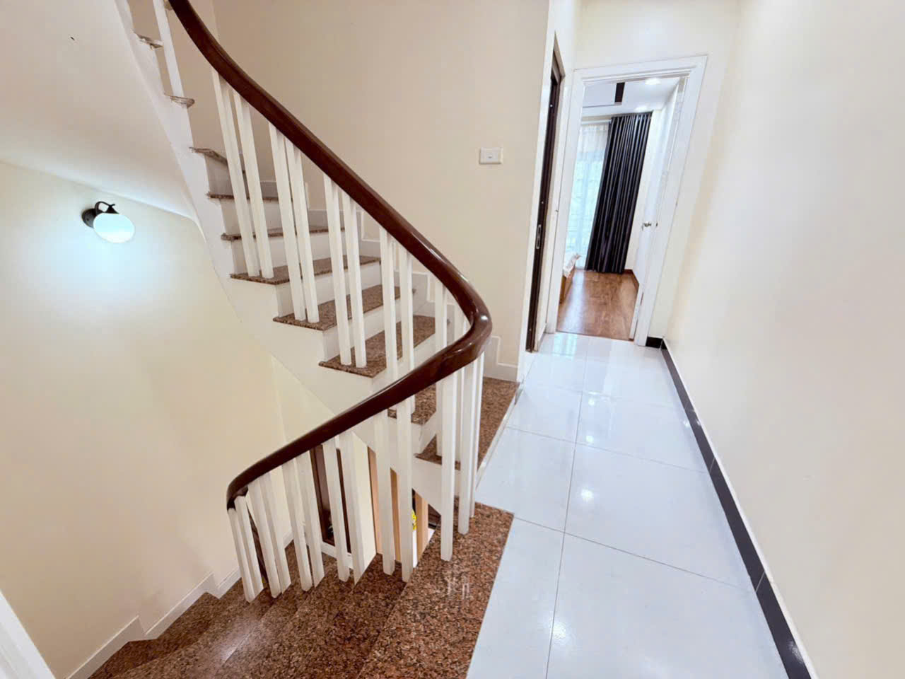 Cực hiếm, Trịnh Văn Bô 51m2-5PN, Lô góc, NT đẹp gần phố, giá 6.95tỷ - Ảnh 2