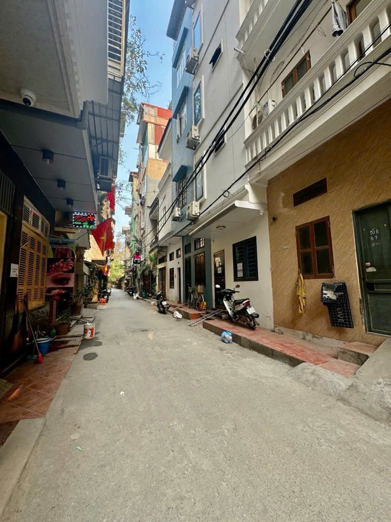 CẦN BÁN NHÀ TẠI TRẦN QUỐC HOÀN - CẦU GIẤY - Ảnh chính