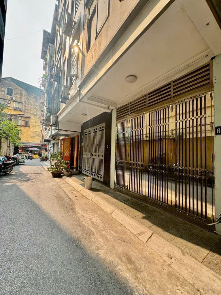 CẦN BÁN NHÀ TẠI TRẦN QUỐC HOÀN - CẦU GIẤY - Ảnh 1
