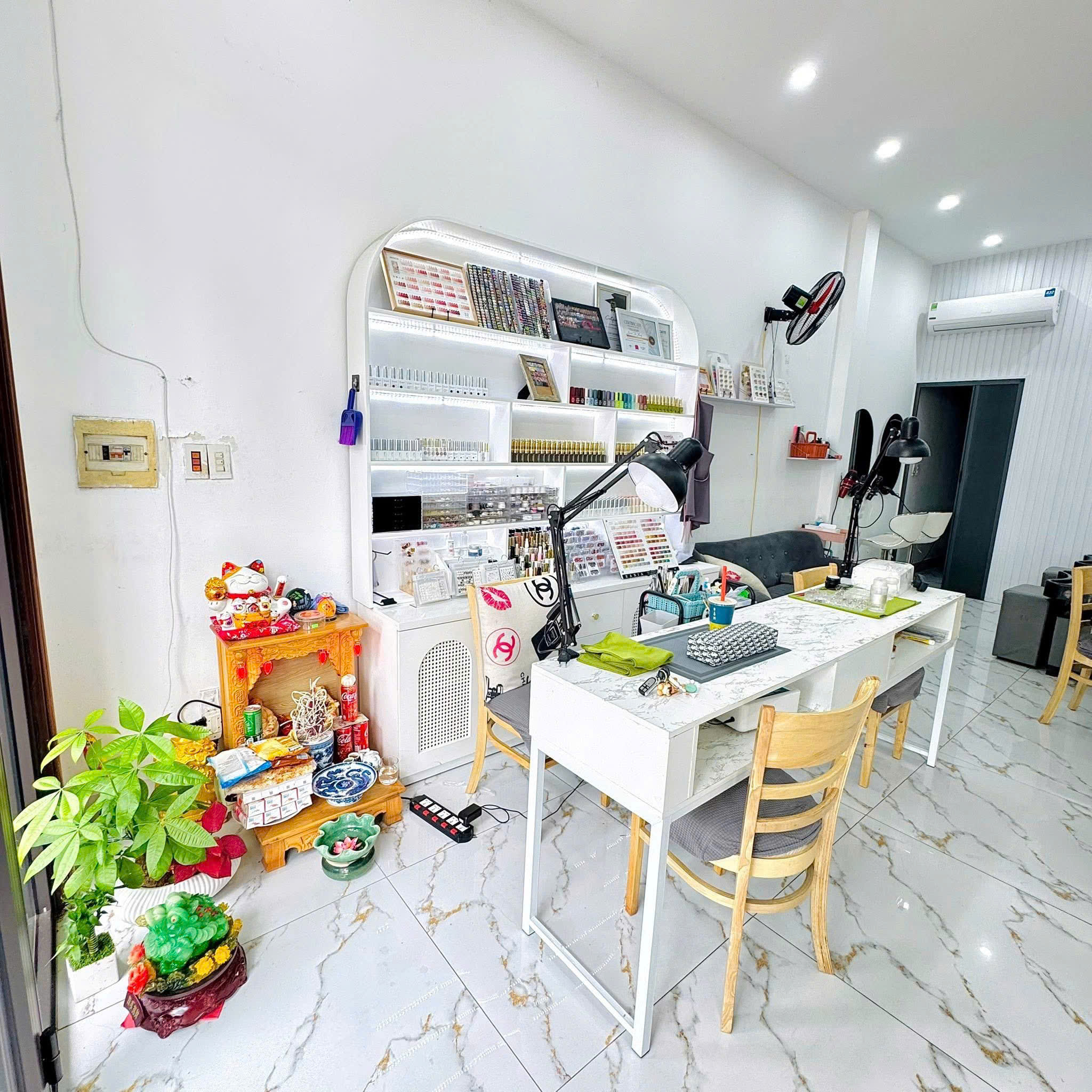 GÓC SANG NHƯỢNG TOÀN BỘ sang nhượng lại cho ai có nhu cầu muốn mở tiệm ạ - Ảnh 1