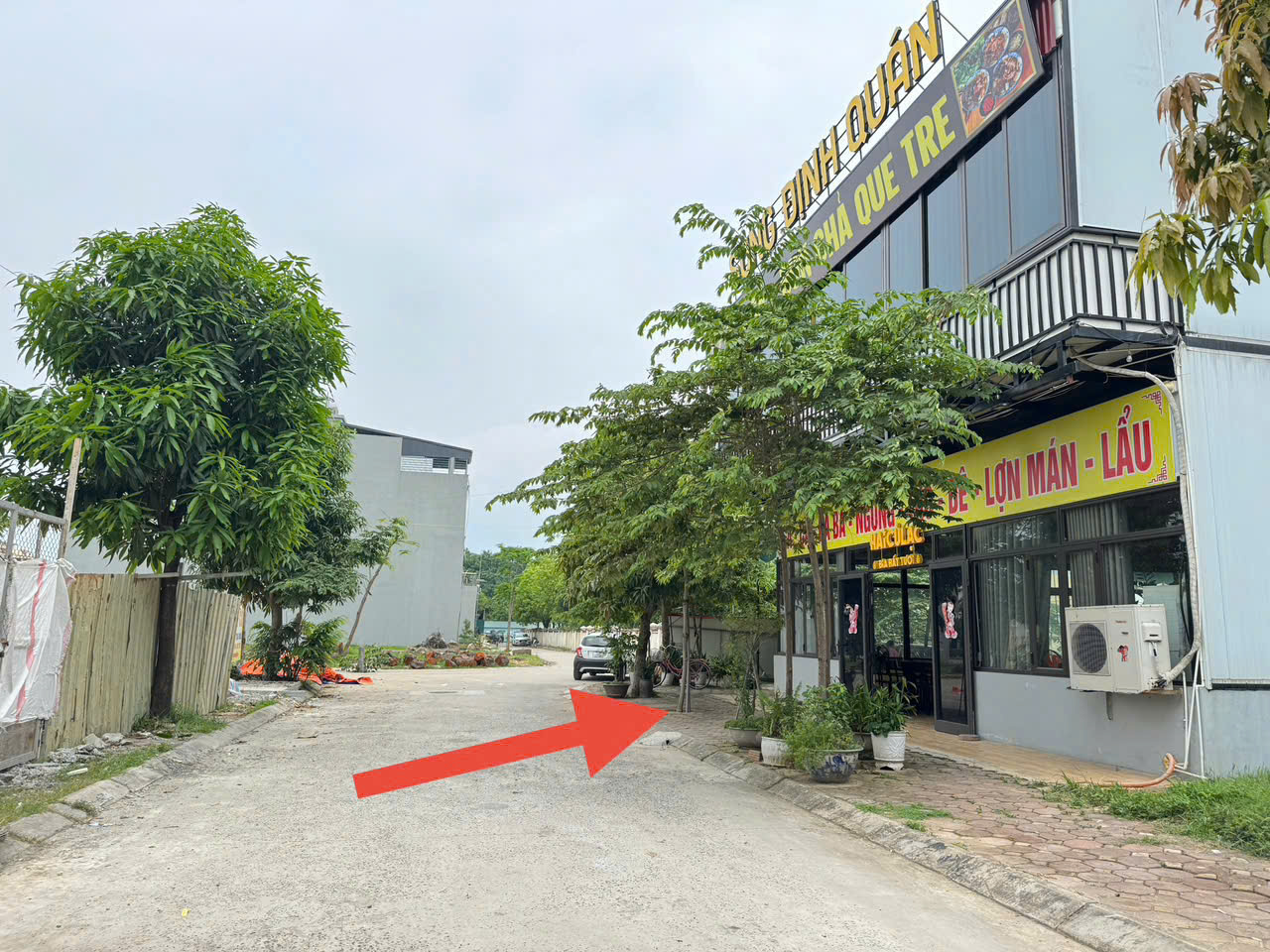 Bán đất đấu giá tổ 2, TT Chi Đông, Mê Linh. Tặng nhà 2 tầng, đang kinh doanh quán ăn - Ảnh 1