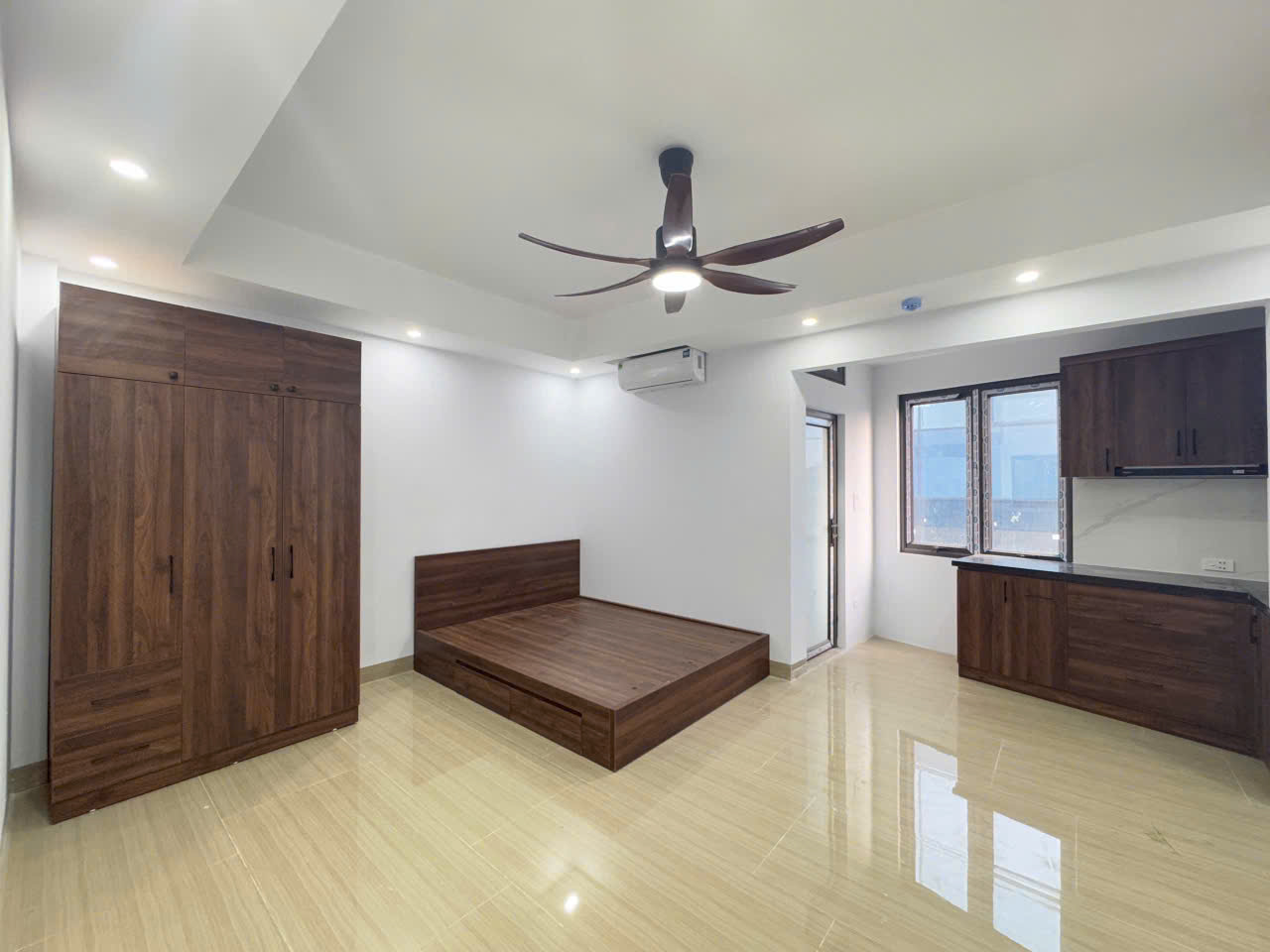 Cho thuê CCMN 30m2 tại quận Đống Đa - Ảnh chính