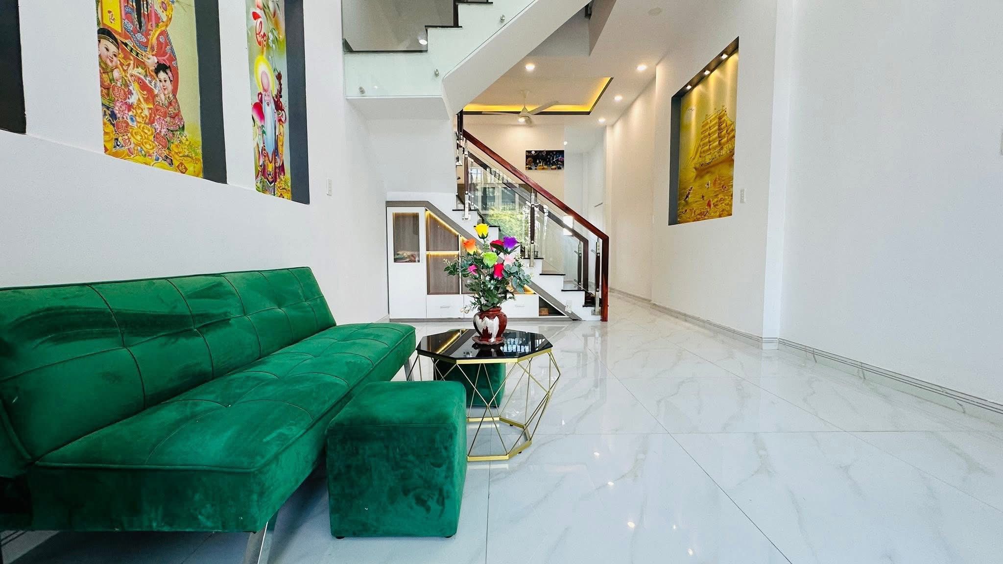 BÁN GẤP NHÀ SỔ HỒNG RIÊNG - PHƯỚC HẬU, CẦN GIUỘC - 1 TỶ 500TR ( Thiết kế hiện đại - Pháp lý minh bạc - Ảnh chính