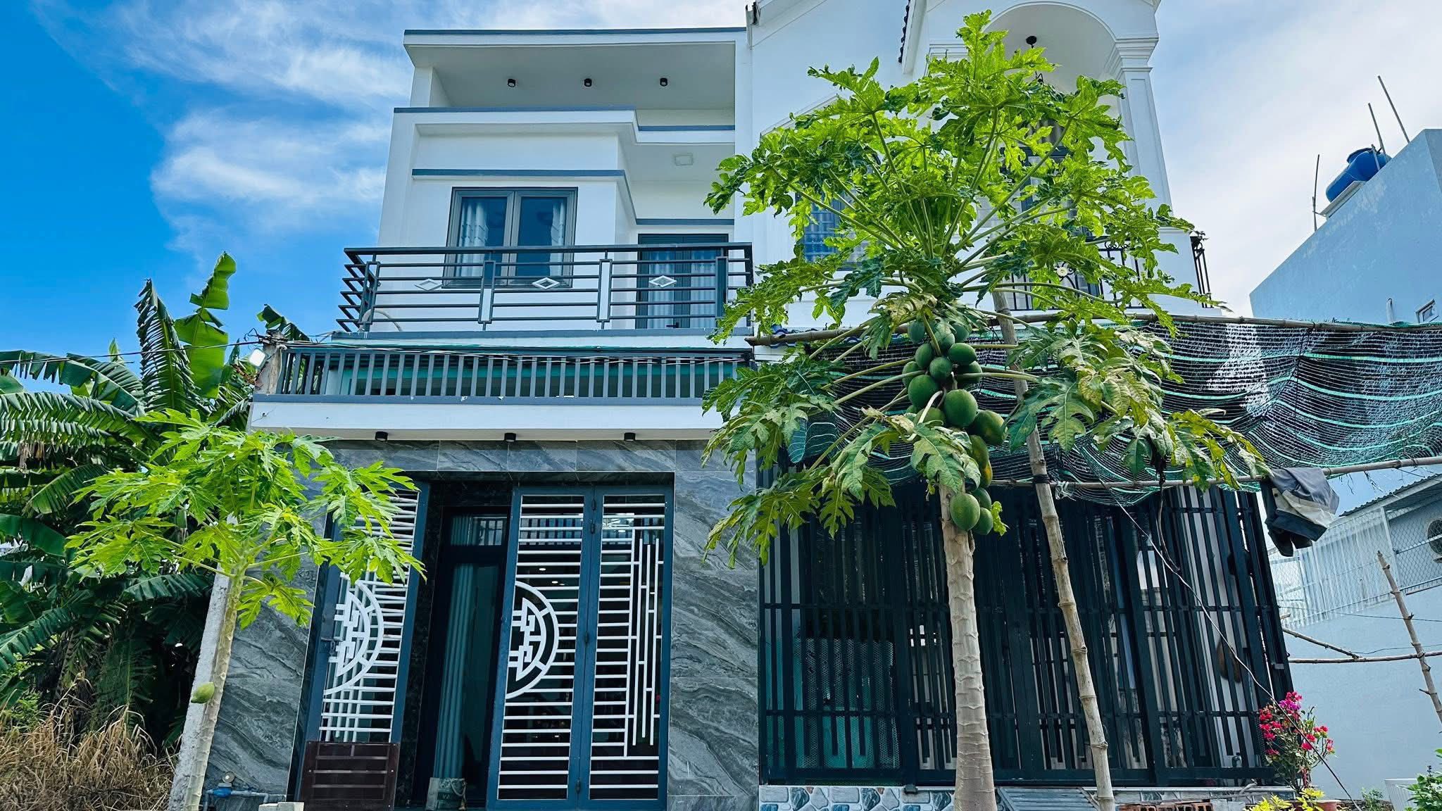 BÁN GẤP NHÀ SỔ HỒNG RIÊNG - PHƯỚC HẬU, CẦN GIUỘC - 1 TỶ 500TR ( Thiết kế hiện đại - Pháp lý minh bạc - Ảnh 2