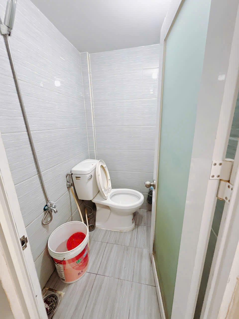 Sát mặt tiền đường Ngang 3.2 x 5 - 3 tấm có 2 tỷ - Ảnh 3