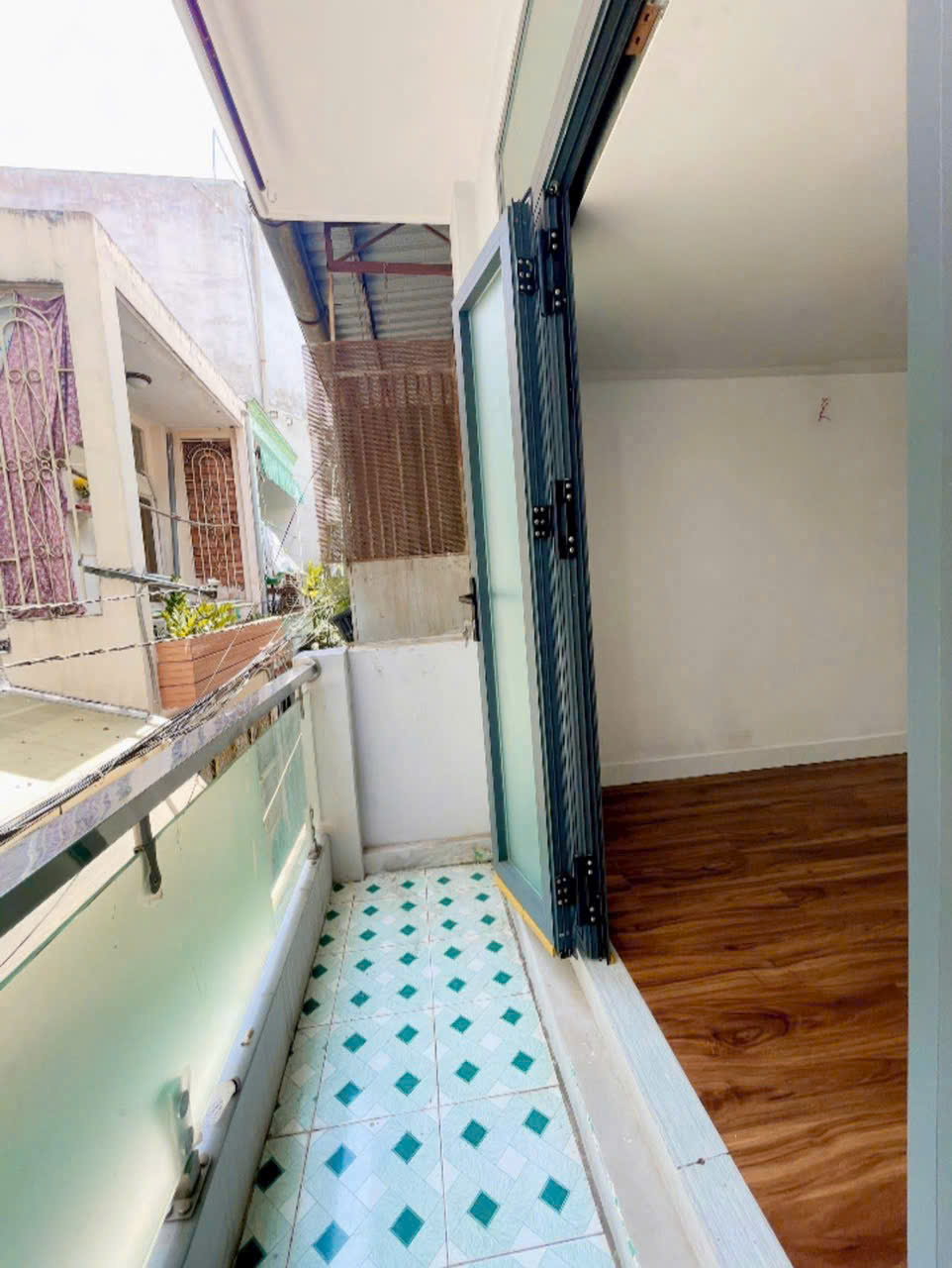 Sát mặt tiền đường Ngang 3.2 x 5 - 3 tấm có 2 tỷ - Ảnh 2
