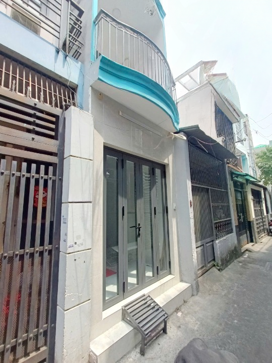 Nhà mới 3 tầng hẻm thẳng đường Dương Bá Trạc P.Rạch Ông Q8 3.1 tỷ - Ảnh chính