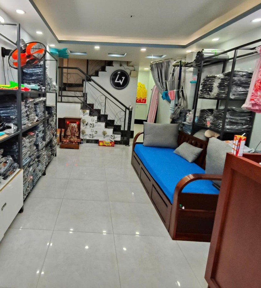 Nhà 5 tầng 3PN, DTSD 120m2, chủ nhiệt giảm 300tr, giá chỉ còn 5.x tỷ - Ảnh 1