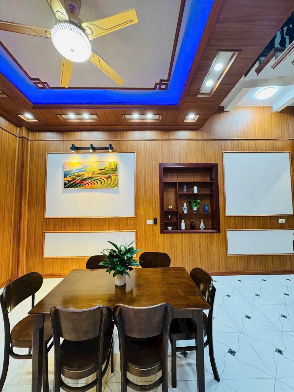 Bán nhà 3 tầng ngõ phố Tuệ Tĩnh, phường Bình Hàn, TP HD, 62.6m2, mt 4.7m, 3 ngủ, 4vs - Ảnh 2