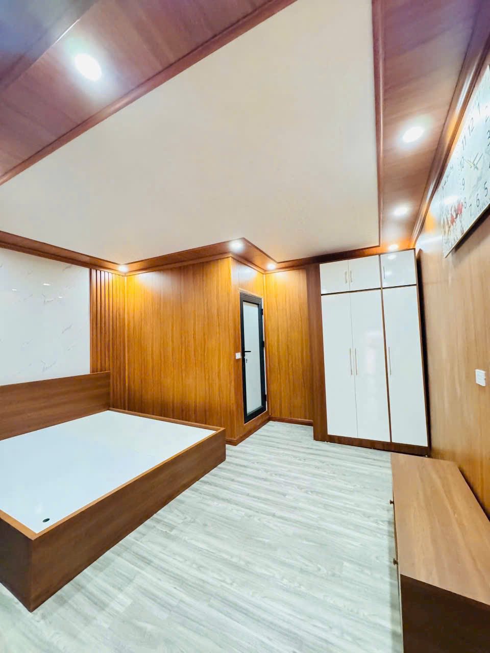 Bán nhà 3 tầng ngõ phố Tuệ Tĩnh, phường Bình Hàn, TP HD, 62.6m2, mt 4.7m, 3 ngủ, 4vs - Ảnh 5