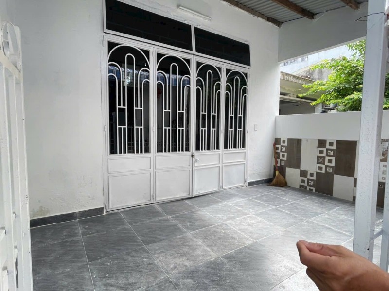 # Nhà sát Đinh Công Trứ, Ô tô đậu 30m, gần Biển, ~70m2, Gác đúc sạch, nhỉnh 3 tỷ - Ảnh 1