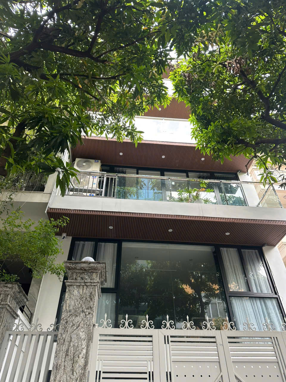 SIÊU HIẾM - NGÕ 8 VẠN PHÚC - 61M2 - 3 TẦNG - Ô TÔ ĐỖ CỬA - VỊ TRÍ ĐẸP - NGÕ THÔNG - 18 TỶ - Ảnh chính