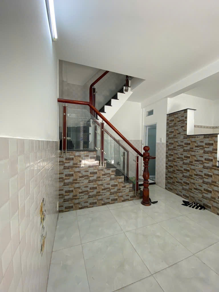 Bán nhà ngang 5m giáp Thủ thiêm TP Thủ Đức, giá chỉ 3,1 tỷ - Ảnh 1