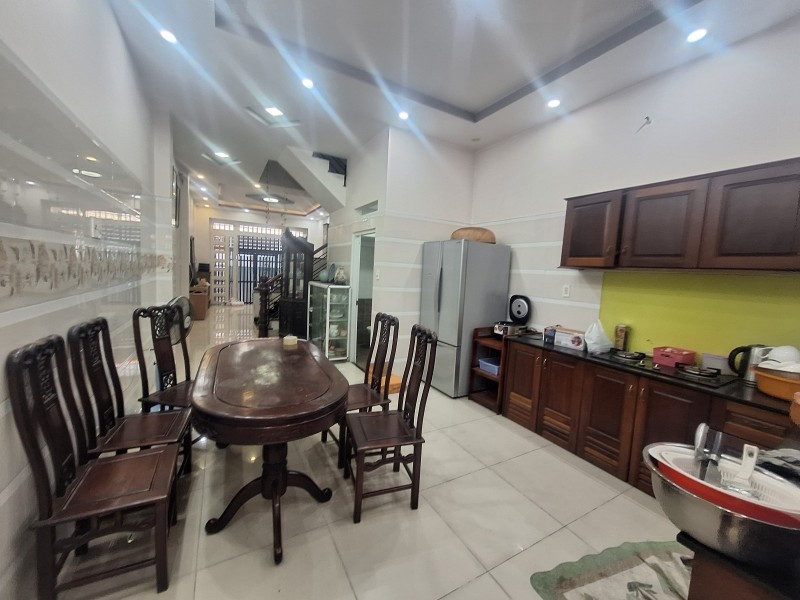 Bán nhà 4 tầng, 60m², 4PN, 3WC, Q.9, 6.4 tỷ, sổ hồng - Ảnh 2