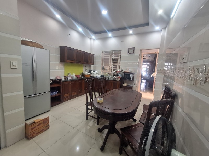 Bán nhà 4 tầng, 60m², 4PN, 3WC, Q.9, 6.4 tỷ, sổ hồng - Ảnh 1