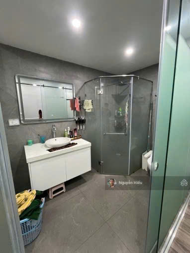 CC Cần bán gấp căn nhà 7 tầng - hiện đang vừa ở vừa tự kinh doanh thẩm mỹ tại phố Chùa Láng, Đống - Ảnh 1