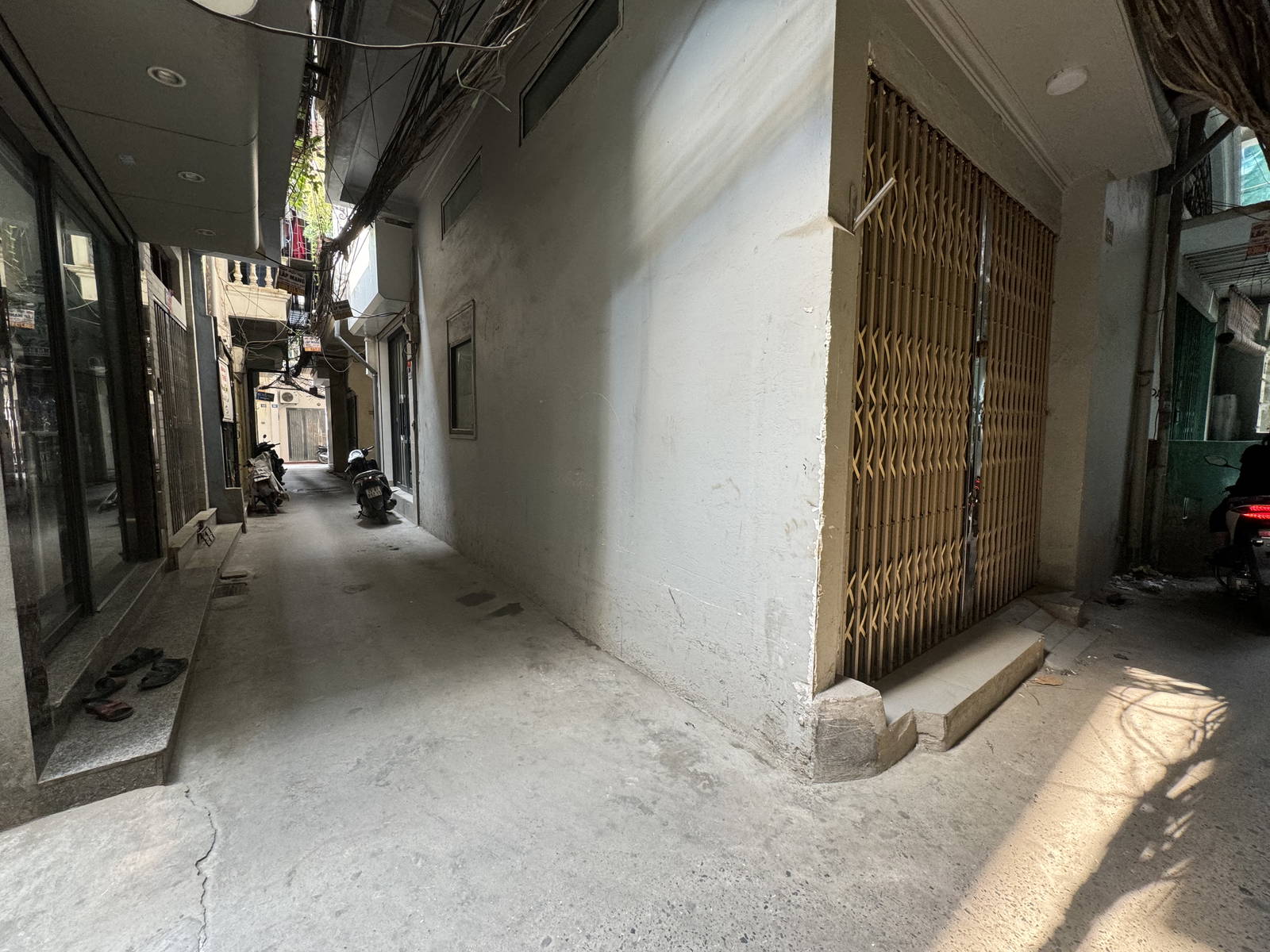Cần bán Gấp nhà Ngõ Chợ Khâm Thiên, Đống Đa, 35m2, LÔ GÓC- 2 THOÁNG, Chỉ 6.85 TỶ - Ảnh chính