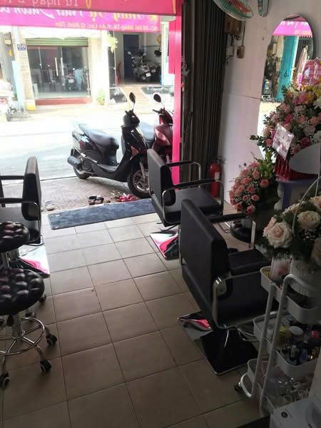 CHÍNH CHỦ SANG NHƯỢNG TIỆM TÓC NAIL MI BÌNH TÂN - GIÁ SIÊU HỜI CHỈ 25 TRIỆU - Ảnh 2