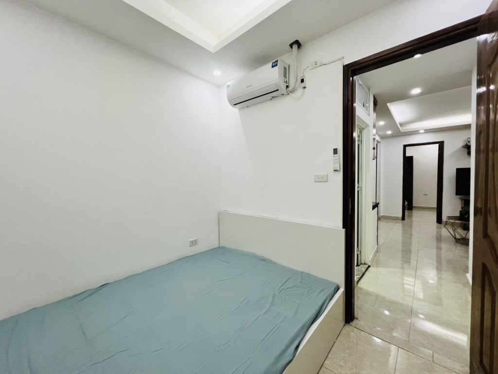 BÁN NHÀ TẬP THỂ 70M2, TRẦN QUỐC HOÀN, CẦU GIẤY - 3,7 TỶ - SỔ ĐỎ CHÍNH CHỦ - Ảnh 3