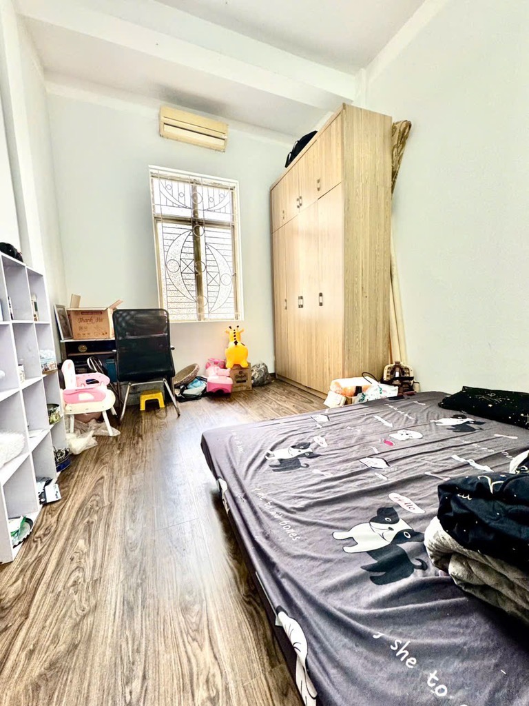 BÁN NHÀ TẬP THỂ 62M2, DUY TÂN - CẦU GIẤY - 2,5 TỶ - VỊ TRÍ VÀNG - Ảnh 1
