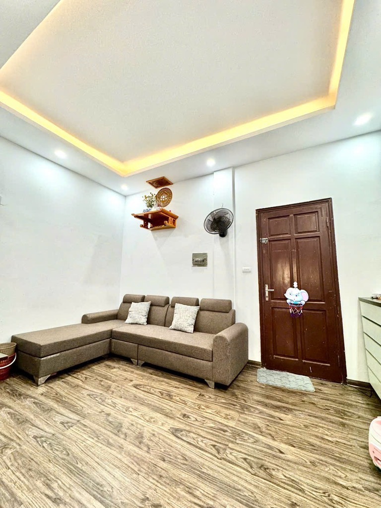 BÁN NHÀ TẬP THỂ 62M2, DUY TÂN - CẦU GIẤY - 2,5 TỶ - VỊ TRÍ VÀNG - Ảnh 3