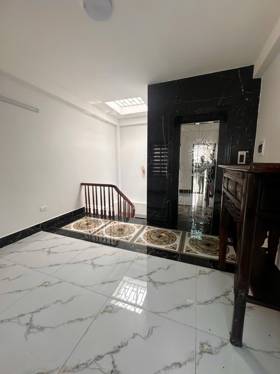 Bán Nhà Long Biên 55m x 6 Tầng Thang Máy Ô Tô Kinh Doanh Giá 13.6 Tỷ. - Ảnh 3